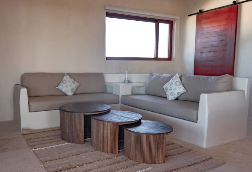 Beachfront Hotel Boutique DK