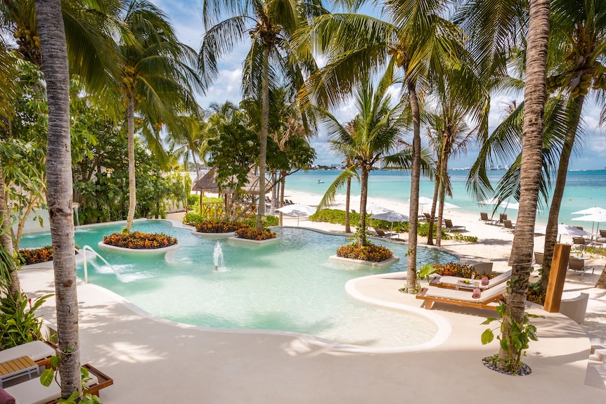 Dreams Sands Cancun Resort & Spa